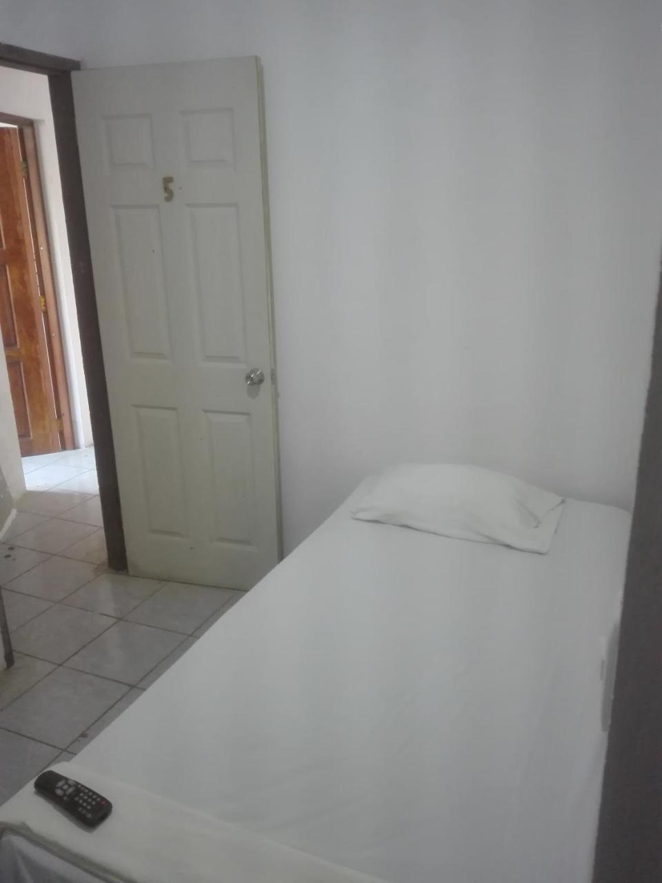 Hostal Don Frank 산 카를로스 외부 사진